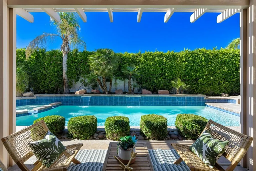 76936 Comanche Lane, Indian Wells, California 92210 home-pic-1